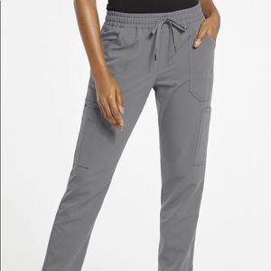 Jaanuu 8-pocket slim cargo scrub pant